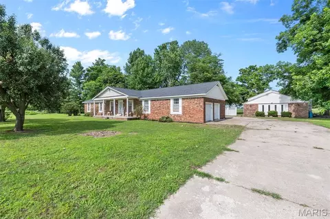 Exterior - 1404 County Highway 461, Steele, MO 63877 photo 3 of 11