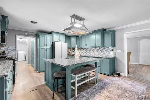 Kitchen - 1404 County Highway 461, Steele, MO 63877 photo 2 of 4