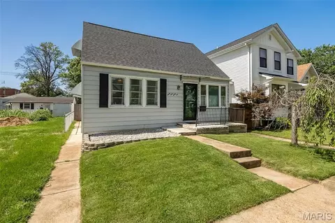 6962 Sutherland Ave, Saint Louis, MO 63109