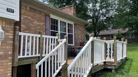 Exterior - 707 Moore St, Dexter, MO 63841 photo 3 of 9