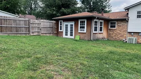 Exterior - 707 Moore St, Dexter, MO 63841 photo 6 of 9