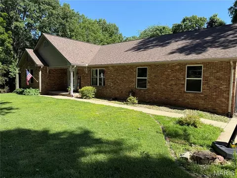 3104 Wild Flower Ln, Belleville, IL 62221