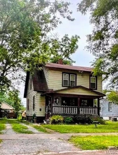 2328 E 24th St, Granite City, IL 62040