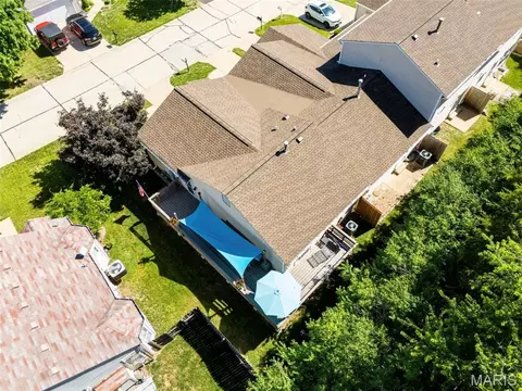 View/Area - 170 Cascade Terrace Dr, Ballwin, MO 63021 photo 2 of 7