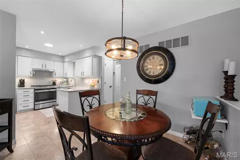 Dining - 170 Cascade Terrace Dr, Ballwin, MO 63021 photo 1 of 2