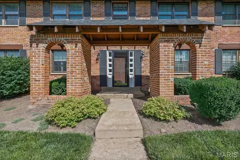 7921 Royal Arms Ct #1, Crestwood, MO 63123