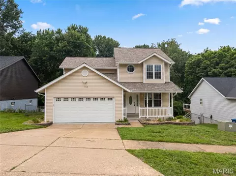 912 Mill Creek Dr, Imperial, MO 63052