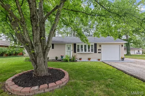 208 E Temple St, Freeburg, IL 62243