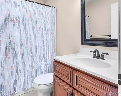 Bath - 509 Lyndhurst St, Jackson, MO 63755 photo 2 of 2