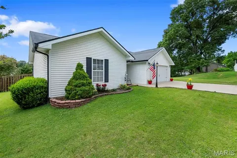 Exterior - 509 Lyndhurst St, Jackson, MO 63755 photo 2 of 9