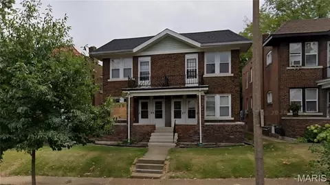5042 Pernod Ave #2F, Saint Louis, MO 63139