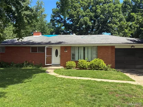 7119 Oreon Ave, Saint Louis, MO 63121