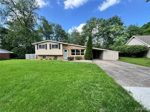 1924 Perryville Rd, Cape Girardeau, MO 63701