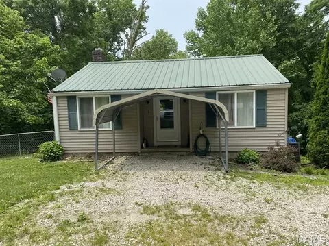114 Sawmill Rd, Union, MO 63084