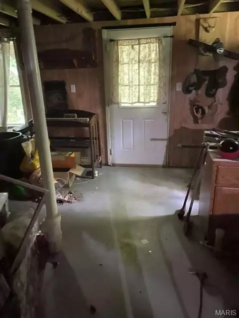 Entry Way - 114 Sawmill Rd, Union, MO 63084 photo 5 of 5