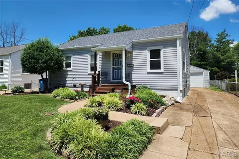 10323 Eaglewood Ave, Overland, MO 63114