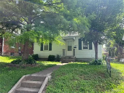 410 S Market St, Waterloo, IL 62298
