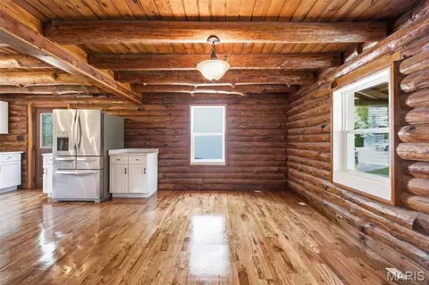 Dining - 545 Walker Rd, Troy, MO 63379 photo 3 of 3