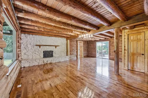 Living - 545 Walker Rd, Troy, MO 63379 photo 2 of 3
