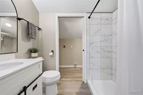 Bath - 545 Walker Rd, Troy, MO 63379 photo 6 of 8