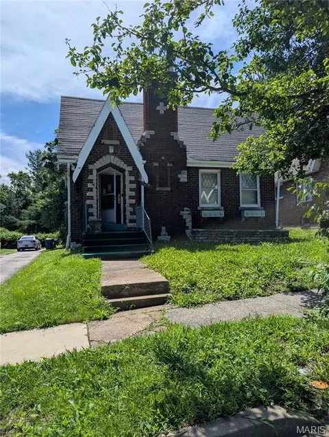 3720 Melba Pl, Saint Louis, MO 63121