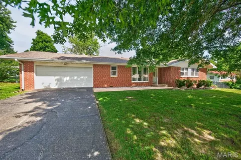 2020 Highland St, Lebanon, MO 65536