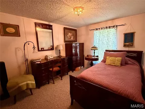 Bedroom - 16528 Conrad Rd, Brighton, IL 62012 photo 1 of 4