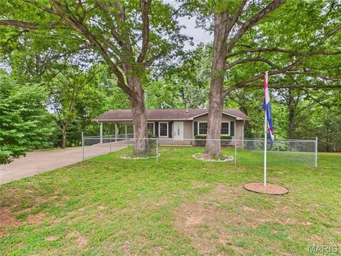 404 Ridgeview Dr, Piedmont, MO 63957