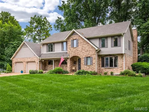 7 Ginger Meadow Ct, Glen Carbon, IL 62034