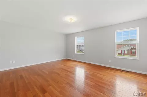 Living - 406 Winter Wind Dr, O'fallon, MO 63366 photo 7 of 7