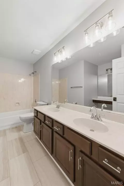 Bath - 406 Winter Wind Dr, O'fallon, MO 63366 photo 5 of 5