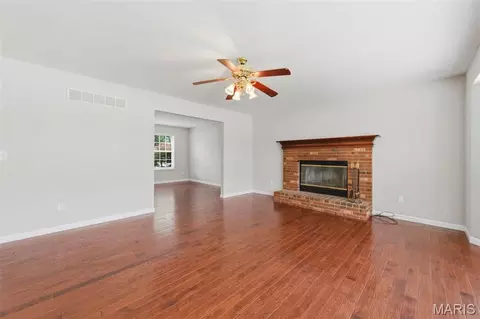 Living - 406 Winter Wind Dr, O'fallon, MO 63366 photo 6 of 7
