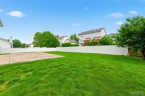 Exterior - 406 Winter Wind Dr, O'fallon, MO 63366 photo 4 of 7