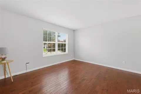 Living - 406 Winter Wind Dr, O'fallon, MO 63366 photo 3 of 7