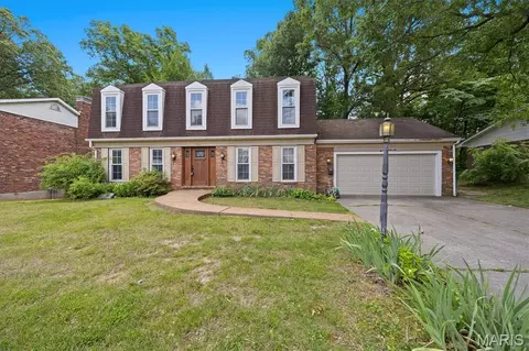 120 Fox Creek Rd, Belleville, IL 62223