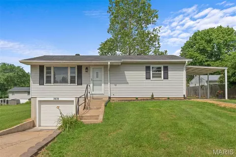 3838 Wesley Ln, Catawissa, MO 63015