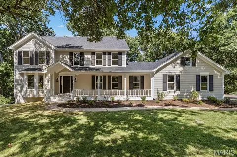 6 Wheatley Ct, Chesterfield, MO 63005