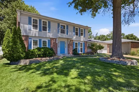 14335 Lake Tahoe Dr, Chesterfield, MO 63017