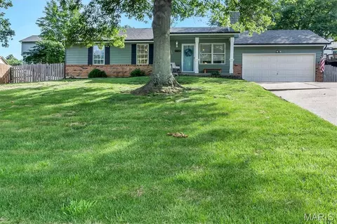 1728 Bayberry Ln, Barnhart, MO 63012