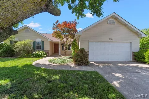 3391 Carriage Xing, Saint Charles, MO 63301