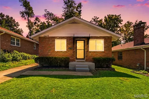 1226 Watts Ave, University City, MO 63130
