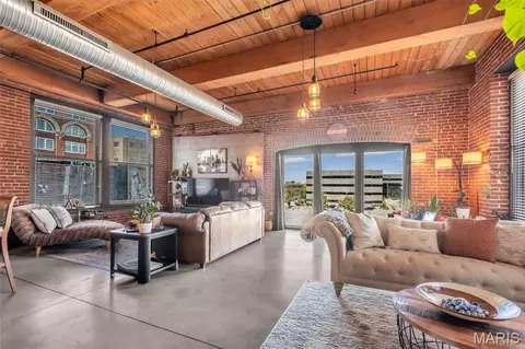 1015 Washington Ave #307, Saint Louis, MO 63101