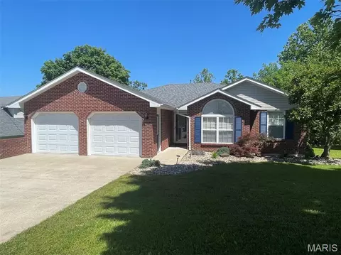 1611 Independence Dr, Jefferson City, MO 65109