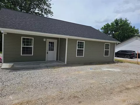 201 Golden Ct, Eolia, MO 63344