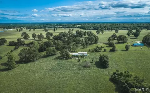 21269 Bangor Rd, Crocker, MO 65452