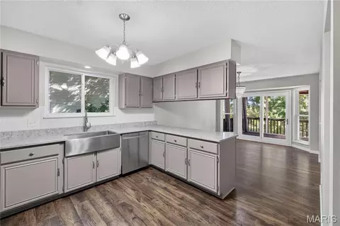 Kitchen - 5 Griesenauer Ct, O'fallon, MO 63368 photo 2 of 2