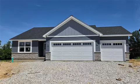 505 Alder Creek Dr, Wright City, MO 63390