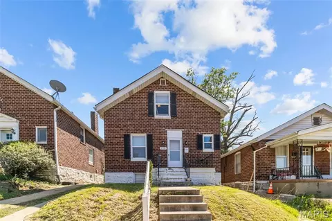 3708 Neosho St, Saint Louis, MO 63116