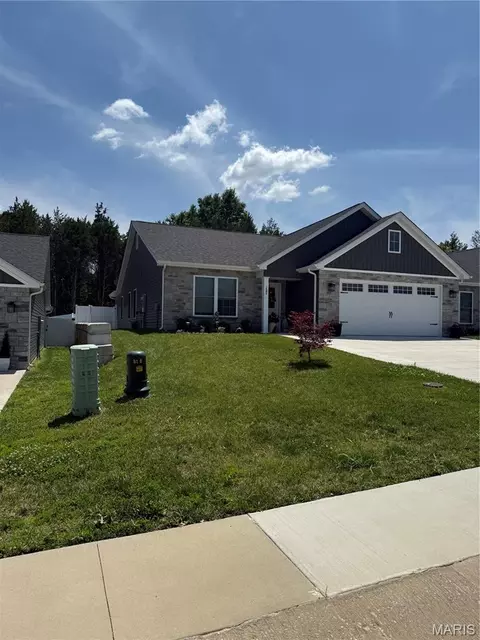 1545 Hickory Lndg, De Soto, MO 63020
