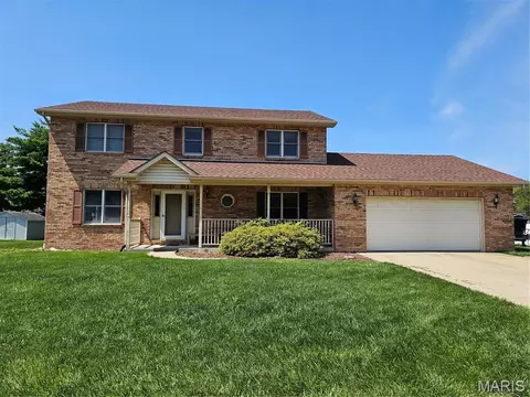 611 Brookstone Ct, Freeburg, IL 62243